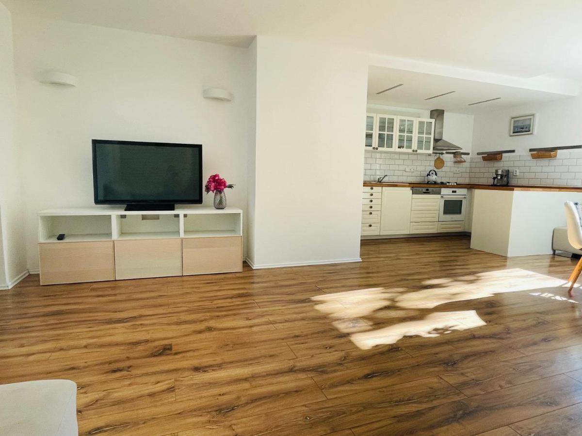 70M2 Romantic Living In The Old Town With Garden Bratislava Luaran gambar