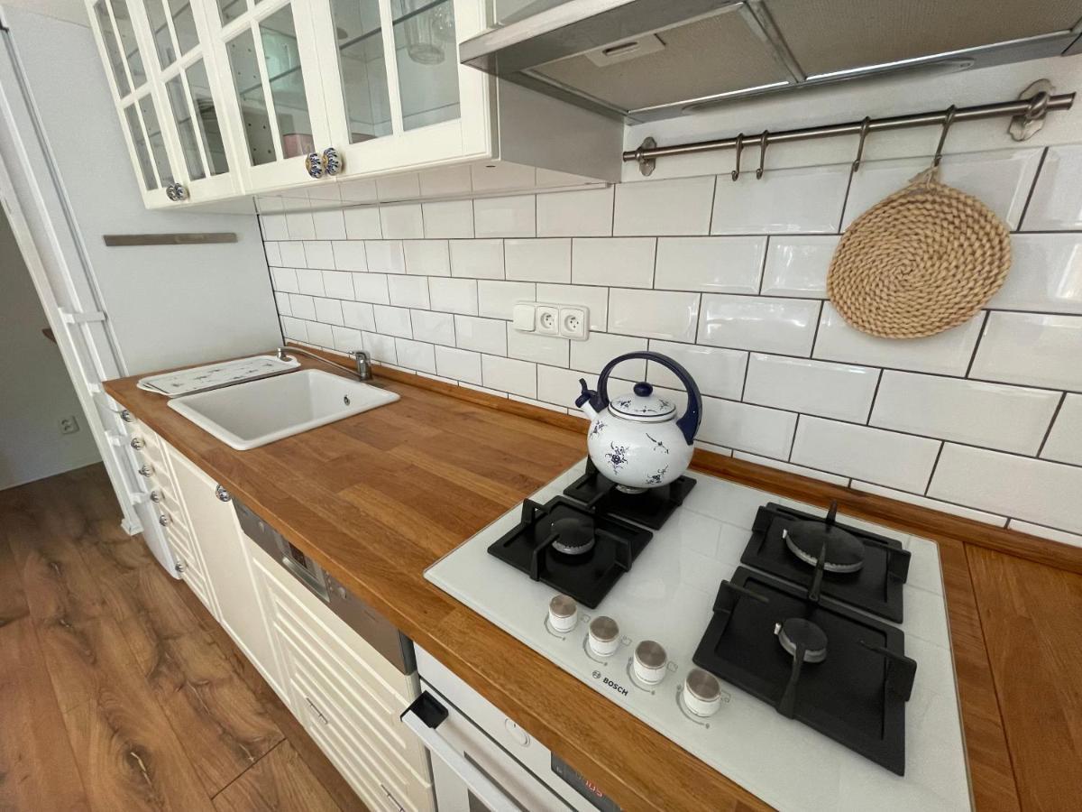 70M2 Romantic Living In The Old Town With Garden Bratislava Luaran gambar